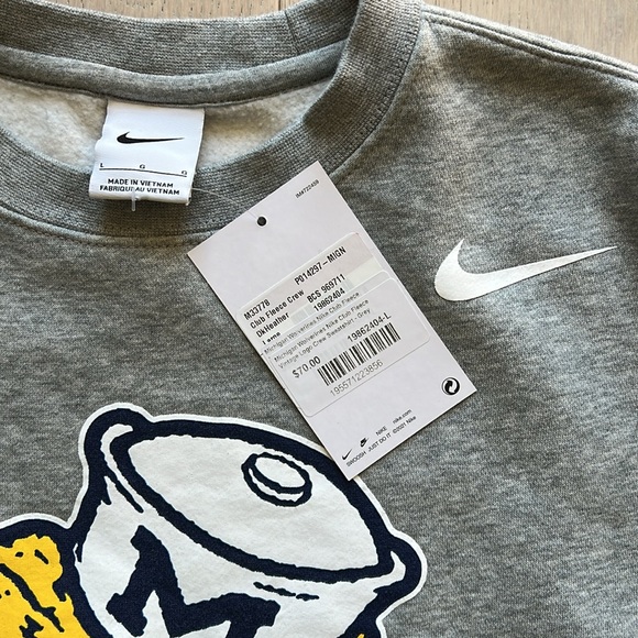 Nike Michigan Wolverines Club Crewneck - Picture 3 of 3